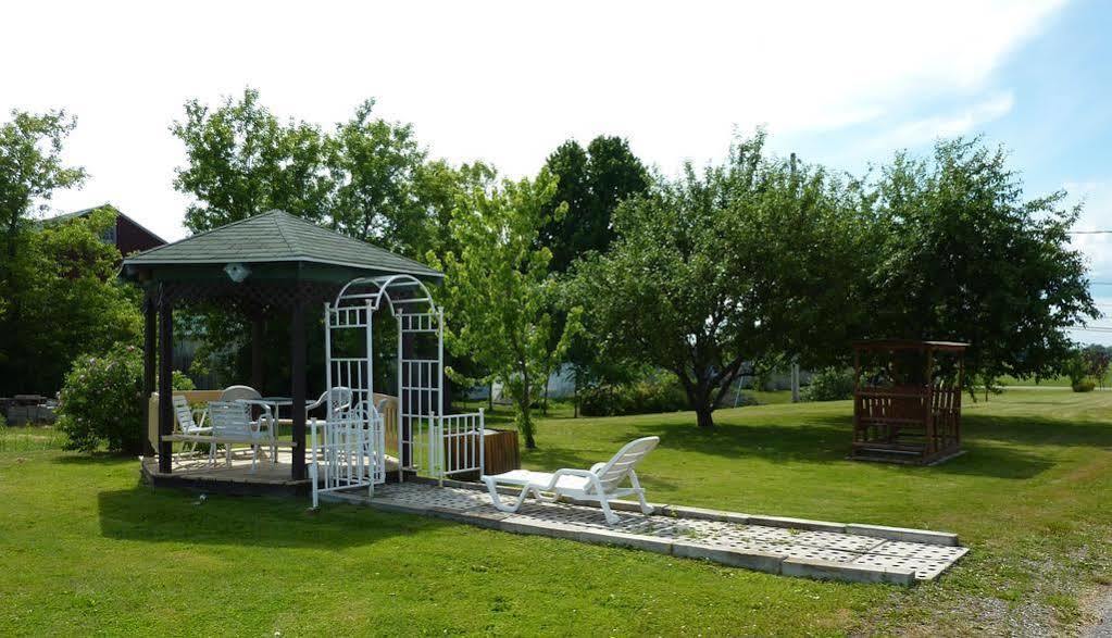 Manoir Becancourt Hotel Exterior foto